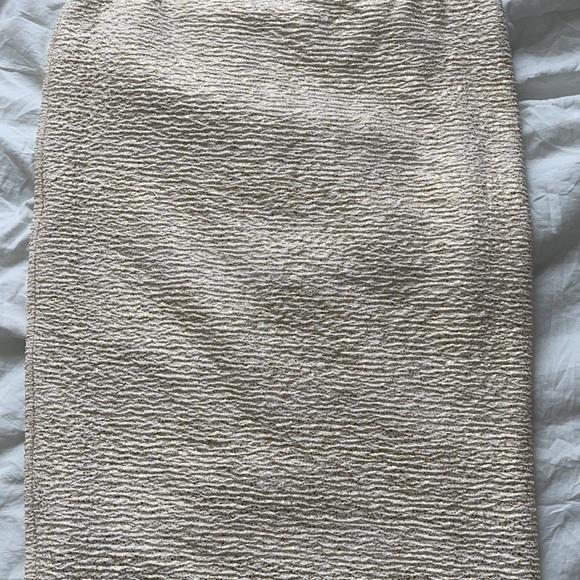 Skirt - Picture 3 of 4